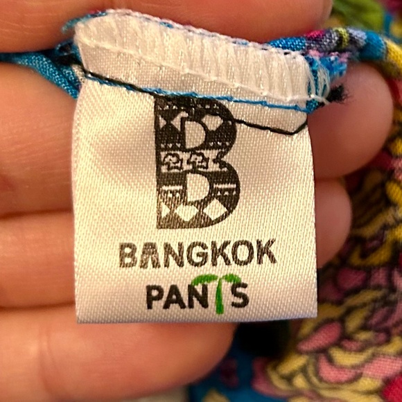 Colorful Women’s Halter Dress, NEVER WORN, Estimated Size Small - Picture 8 of 9